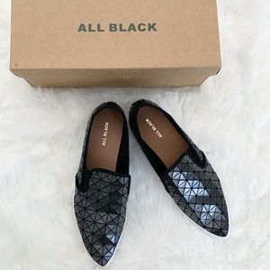 NIB All Black Holographic Sneaker Size 38.5 / 8